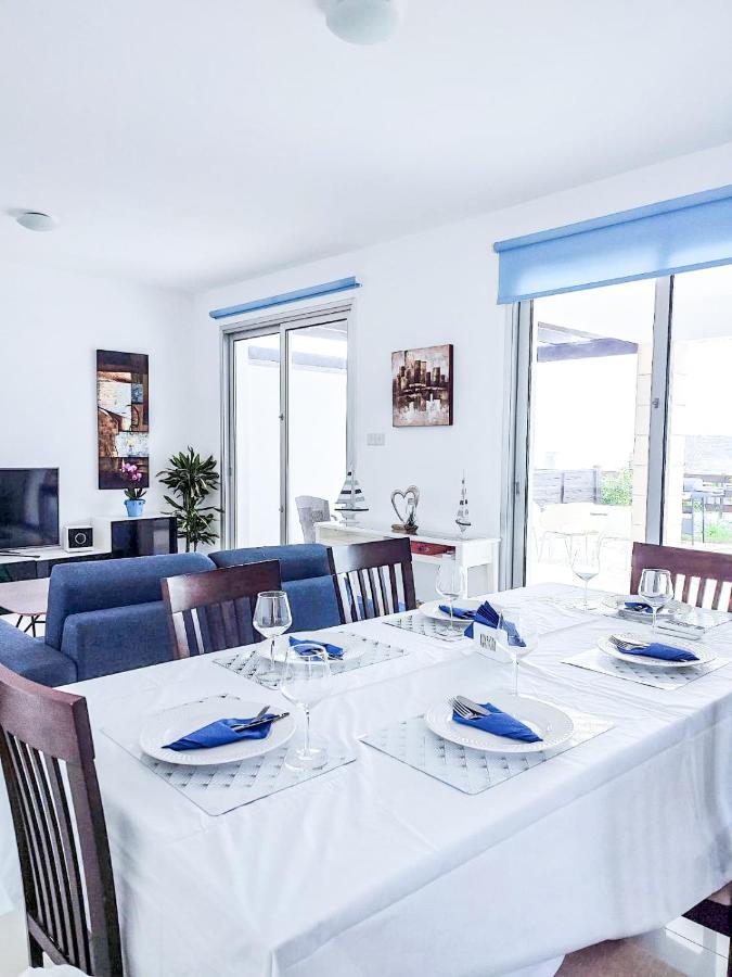 3 Bedroom Seaview Villa Direct In Coral Bay With Pool Exterior photo
