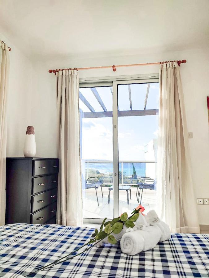 3 Bedroom Seaview Villa Direct In Coral Bay With Pool Exterior photo